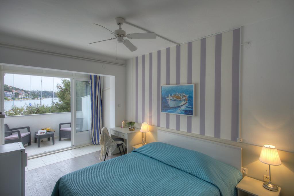 Gina Bed & Breakfast Tisno Pokój zdjęcie
